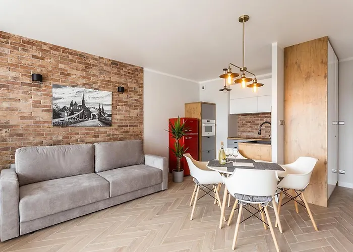 B&W Luxurious Apartment In The Center Of Wroclaw